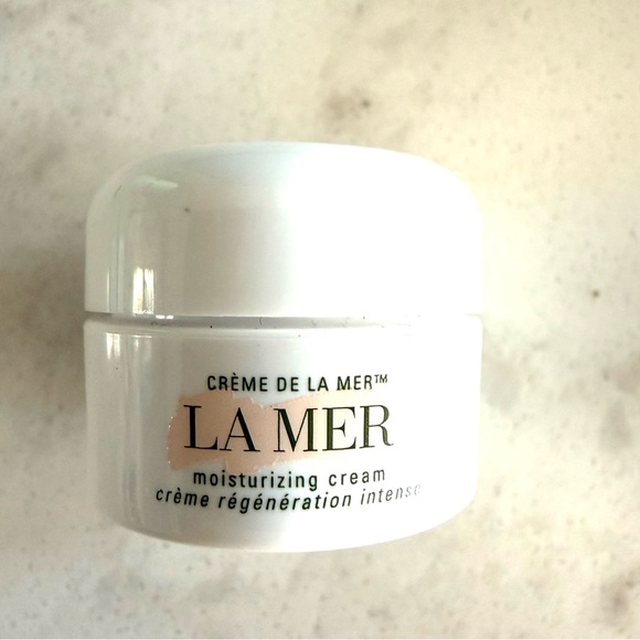 La Mer pouch, charm and products - Picture 3 of 7